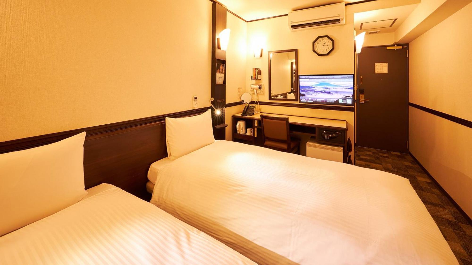 Toyoko Inn Osaka Tsuruhashi Ekimae Стая снимка