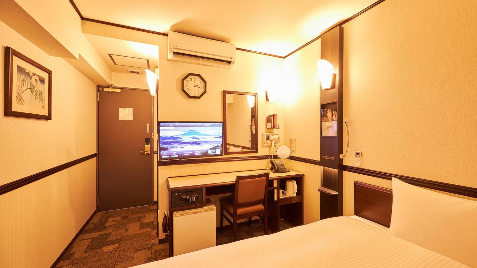 Toyoko Inn Osaka Tsuruhashi Ekimae Стая снимка