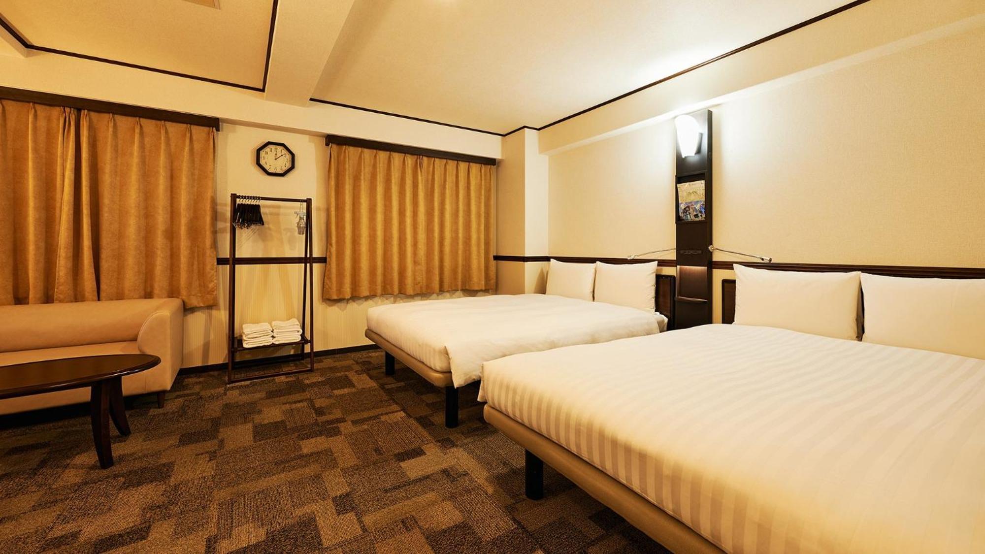 Toyoko Inn Osaka Tsuruhashi Ekimae Стая снимка