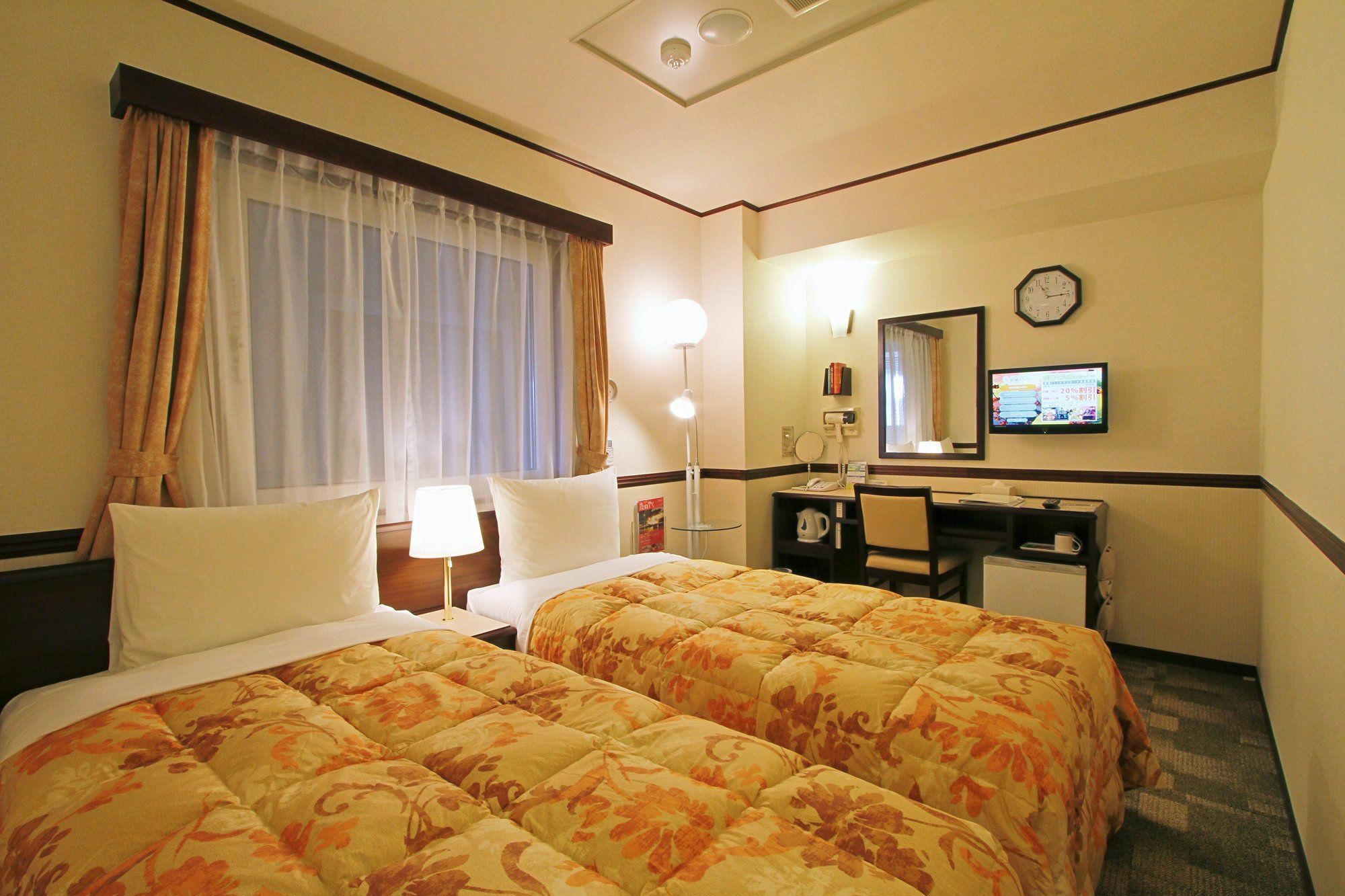 Toyoko Inn Osaka Tsuruhashi Ekimae Екстериор снимка